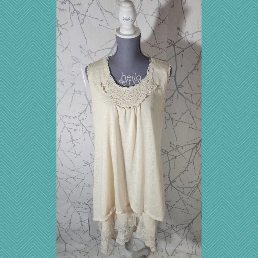 Anna Bella Heathered Ivory Tiered Peplum Lace Hem Dress | Women's XL